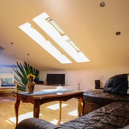 Amu Apartment *